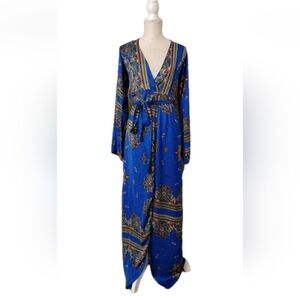 PrettyLittleThing Paisley Blue Maxi Dress Polyester Belted Women's Size 4